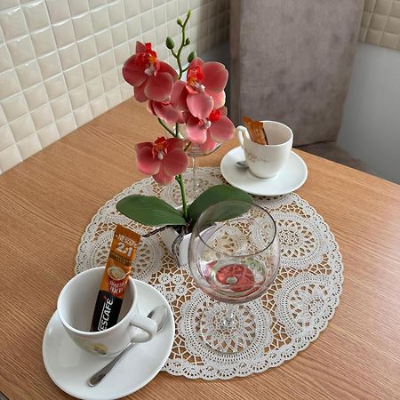 Angellina Apartmani Sremska Mitrovica Buitenkant foto