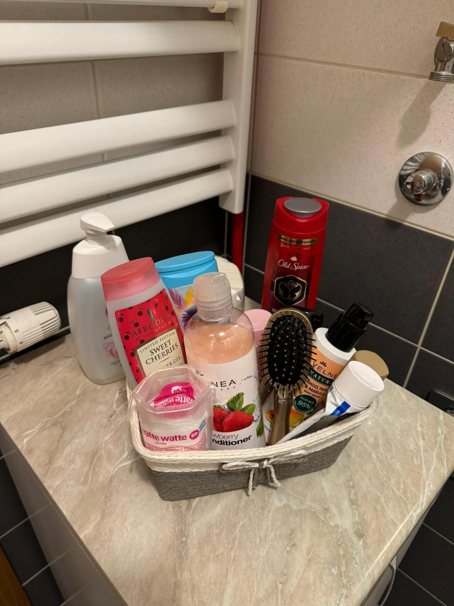 Angellina Apartmani Sremska Mitrovica Buitenkant foto